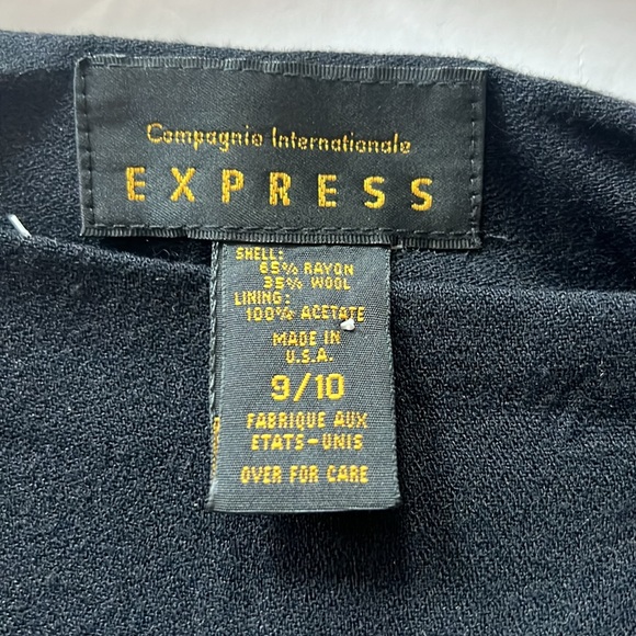 Express - Picture 4 of 4